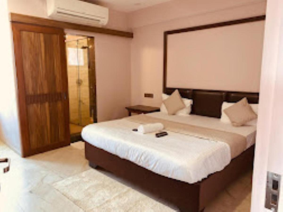 Hotel Radhe Ānand Exterior foto